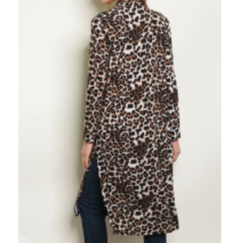 🌸🌸Leopard Duster🌸🌸 - Picture 2 of 2